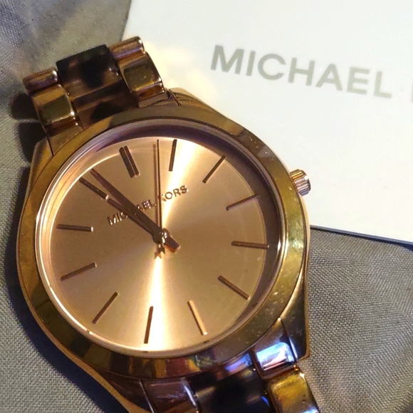 Michael Kors Accessories - Michael kors